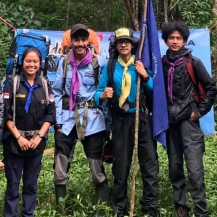 Kegiatan BEM UNMAHA: Mendaki Gunung dan Pencinta Alam